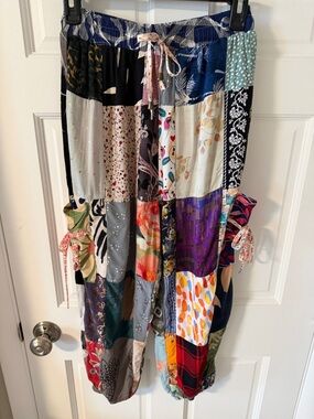 Paradise USA Boho Patchwork Harem Pants
Elastic Waist & Cuffs Hippie S/M